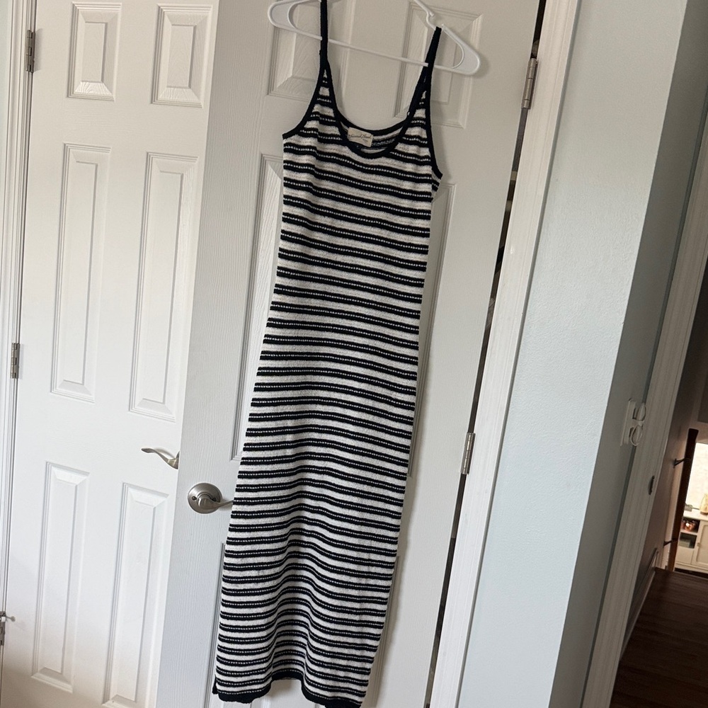 Universal Thread Black & White Striped Sleeveless Knit Dress